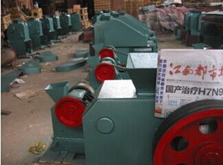 厂价直销高品质鄂式破碎机，专业矿山破碎设备供应商——石城县浩鑫矿山机械制造厂